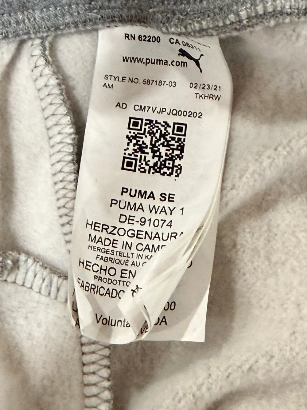 Puma mens M size Grey Jogger Pants like new